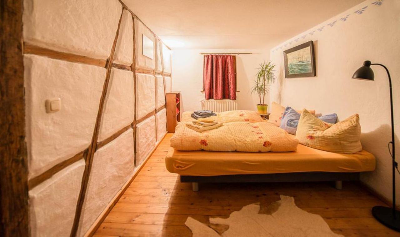 Apartamento Wohnen Im Denkmal Gumperda Exterior foto